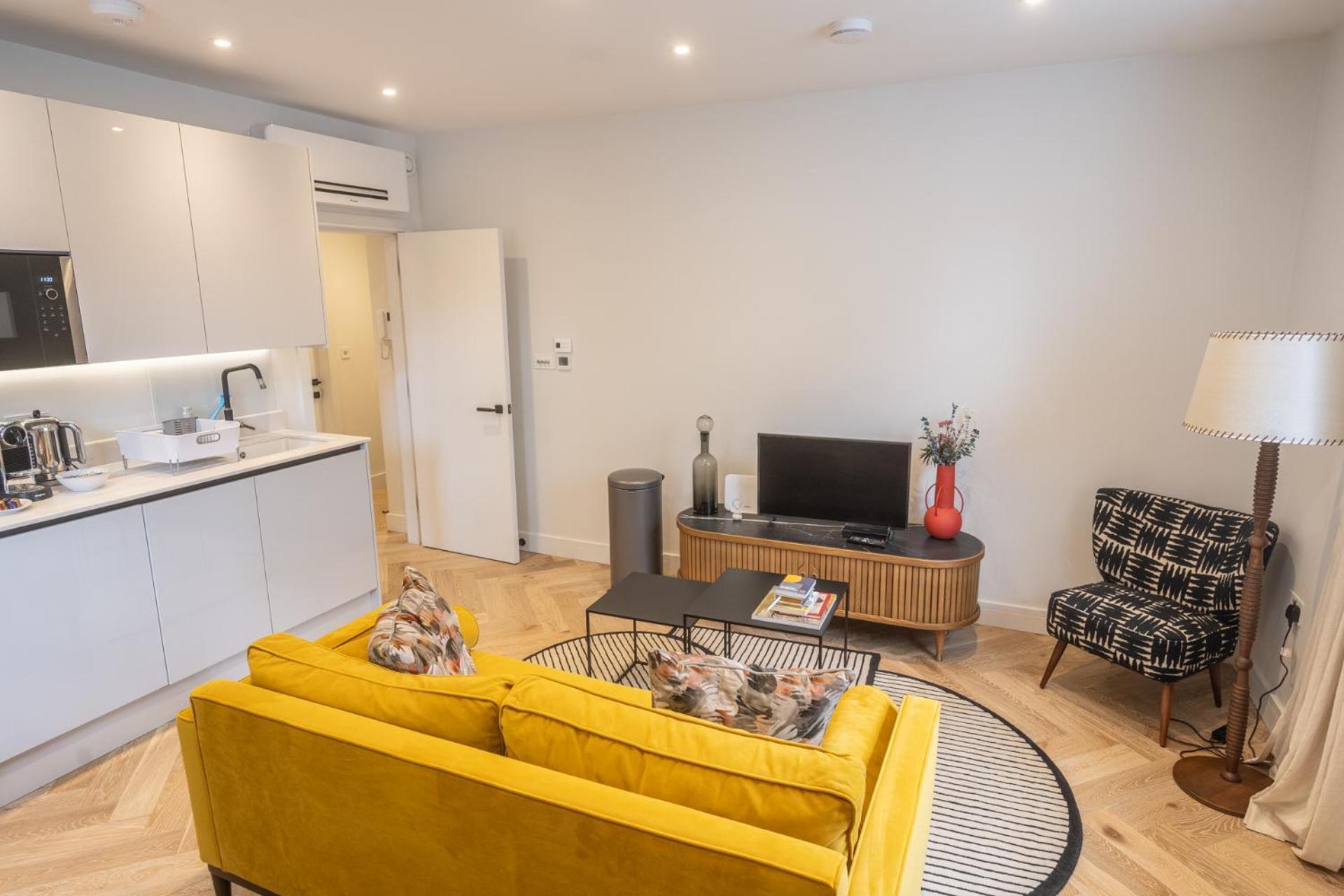 Modern, Stylish Newly Refurbished 2Nd Floor Apartment In Fitzrovia لندن المظهر الخارجي الصورة
